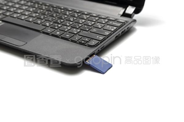 筆記本電腦中的SD卡插入 便捷與實用的存儲解決方案